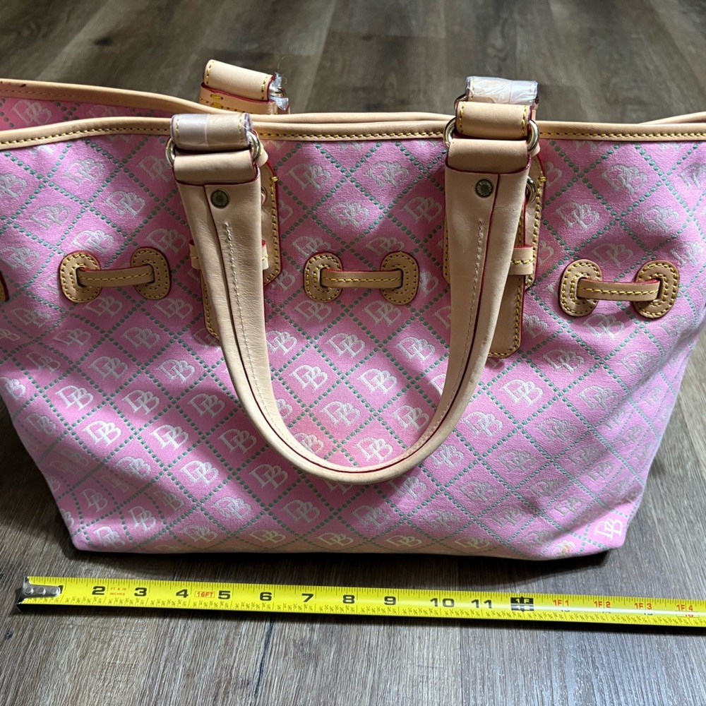 Dooney & Bourke Chiara tote signature pink and green